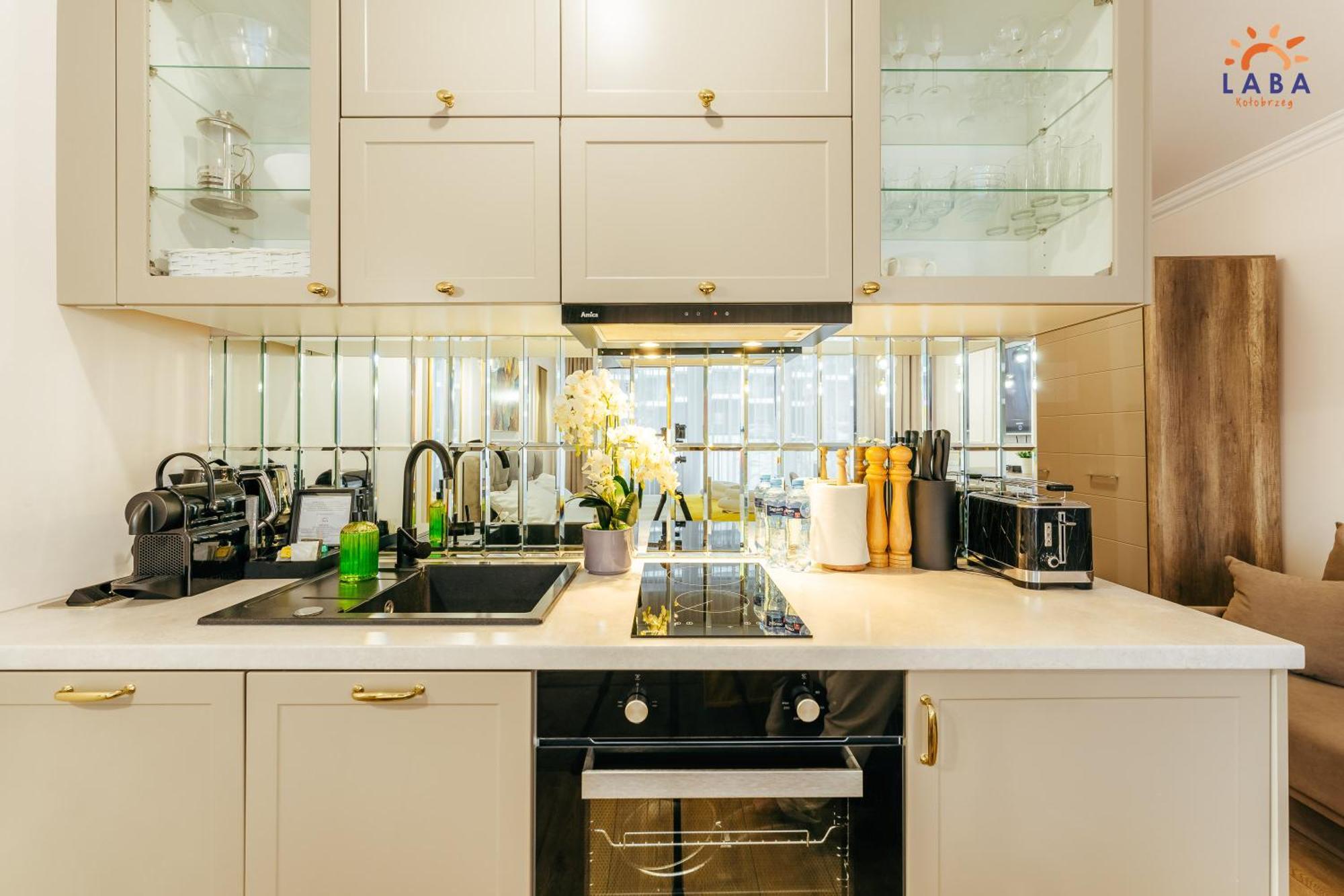 Laba Kolobrzeg Apartamenty Kasprowicza 20Ab Ngoại thất bức ảnh
